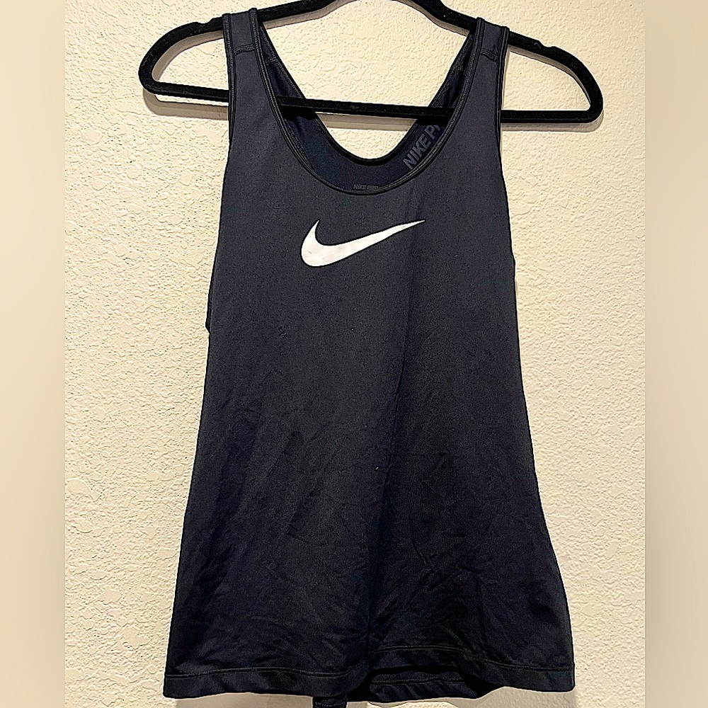Nike Dri-Fit tank top black size M lightly worn. In perfect condition